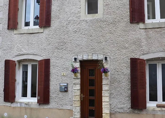 Jolie Maison Dans Petit Village * Vignory