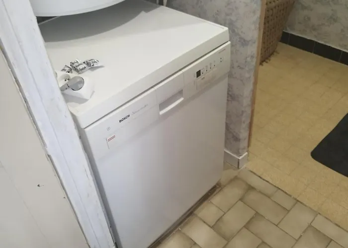 Jolie Maison Dans Petit Village