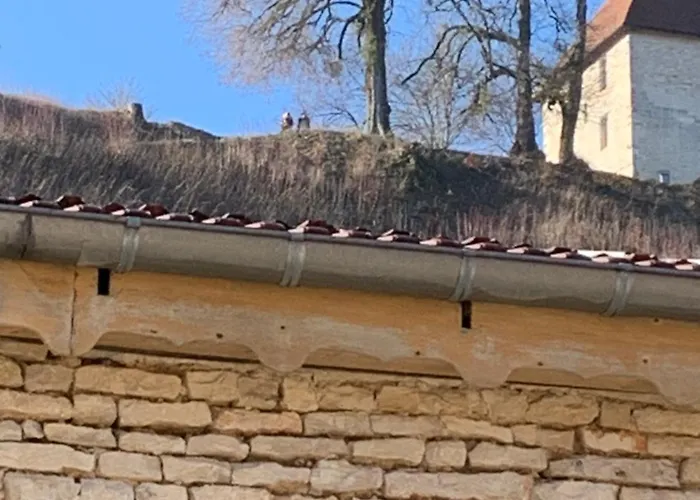 Jolie Maison Dans Petit Village Vignory